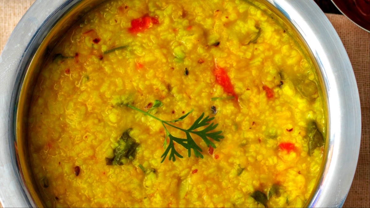 वजन घटाना है तो ट्राई करें अरहर दाल की खिचड़ी, स्वाद और सेहत का है अनोखा संगम (Photo- Getty Image)