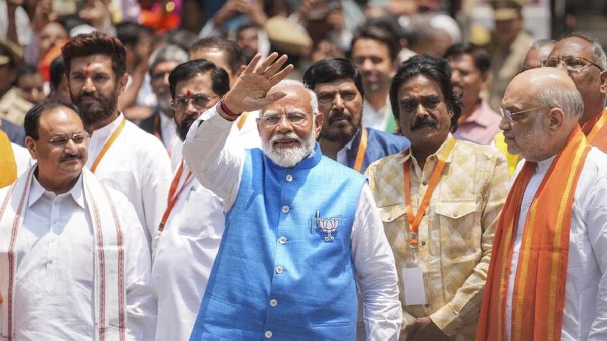 महंगाई की चिंताओं के बावजूद, पीएम मोदी वोटर्स की सुरक्षित पसंद बने हुए हैं. (Photo: PTI)