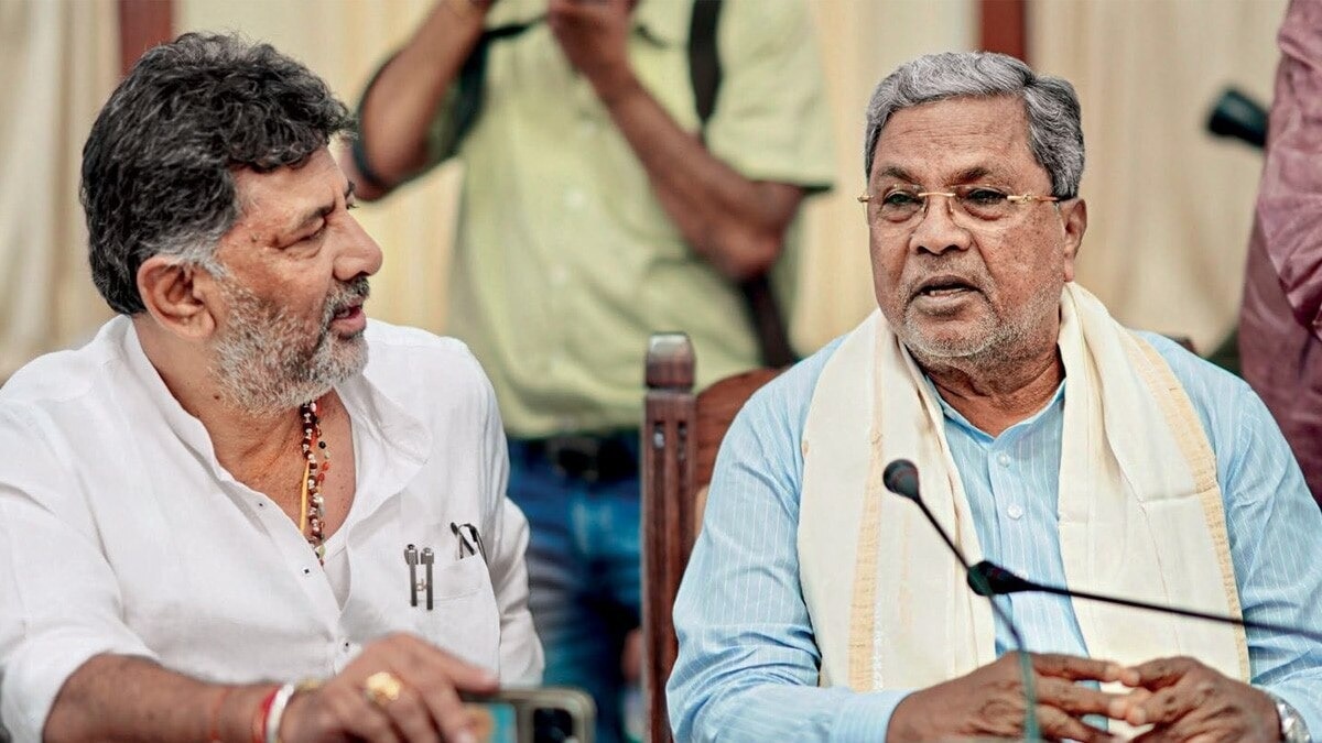 कर्नाटक के डिप्टी सीएम डीके शिवकुमार और सीएम सिद्धारमैया (File Photo: PTI)