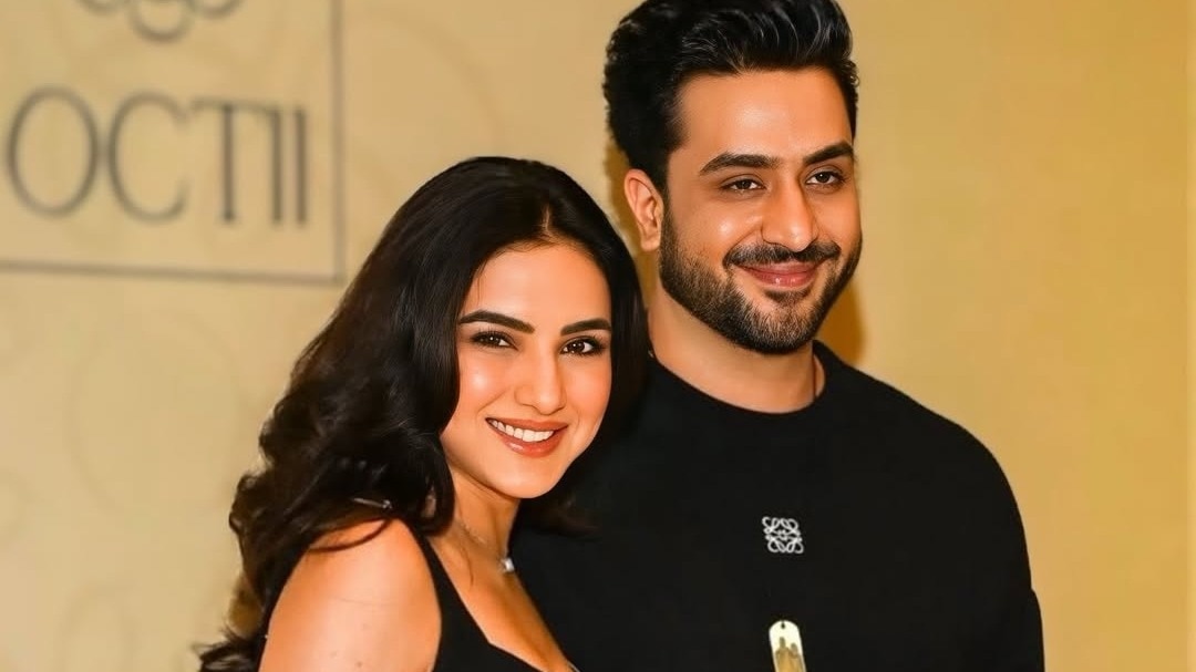 जैस्मिन को छोड़ किसके साथ दिखे अली गोनी? (Photo: Instagram @alygoni)