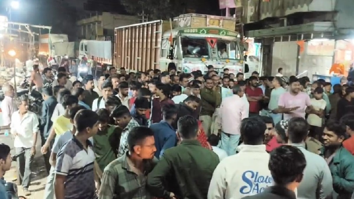 बच्चों का एडमिट कार्ड नहीं आने से भड़के पालक.(Photo:ITG)