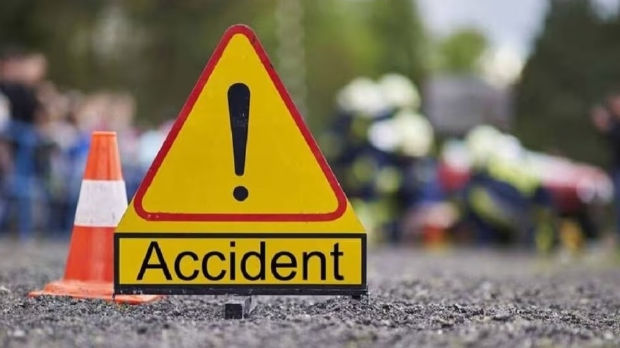  छात्रों के लिए अलग और सुरक्षित यात्रा व्यवस्था की मांग की है. ( Photo: Representational)