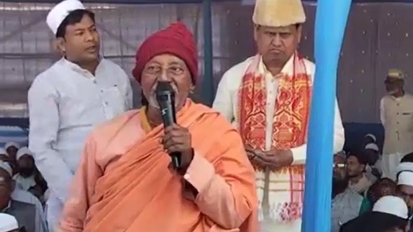 बाबरी मस्जिद कार्यक्रम में पहुंचे नित्यानंद महाराज. (photo: ITG)