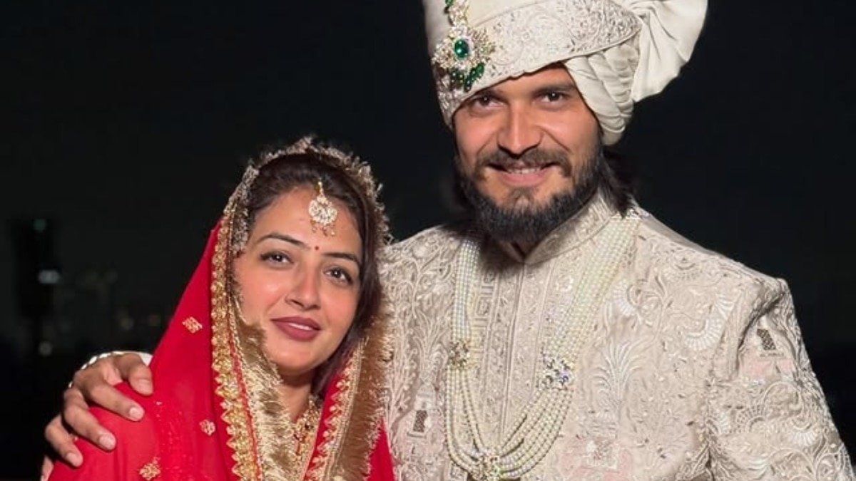 Chandrika Dixit Extra marital affair or drama?