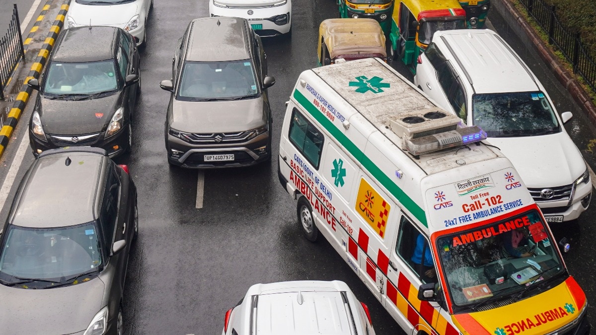 4,200 से ज्यादा ट्रैफिक कर्मी तैनात किए गए हैं. ( Photo: PTI )