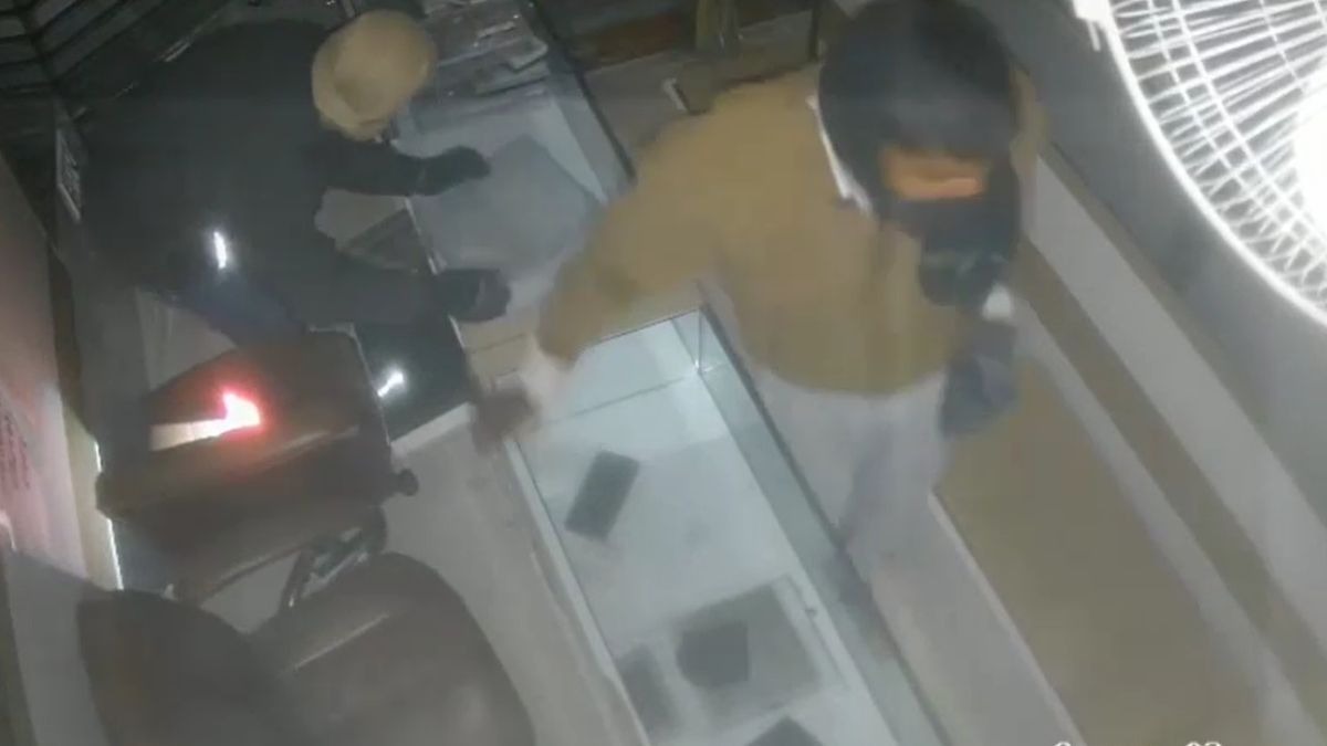 दिल्ली में करोड़ों की ज्वेलरी चोरी. (Photo: Screengrab)