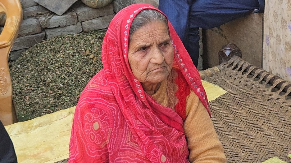 मिठनी, जिन्हें डकैतों ने 65 साल पहले किडनैप कर लिया था. (Photo: Prashant Pathak/ITG)