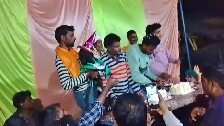 owner celebrated birthday of goats (Photo- Screengrab)