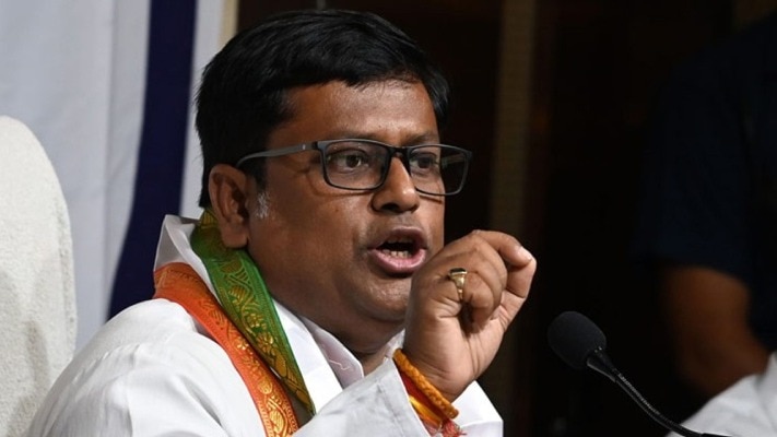 भाजपा नेता सुकांत मजूमदार ने बंगाल के सीमावर्ती क्षेत्रों में मुस्लिम स्प्लिंटर ग्रुप के गठन का आरोप लगाया है. (Photo: PTI)