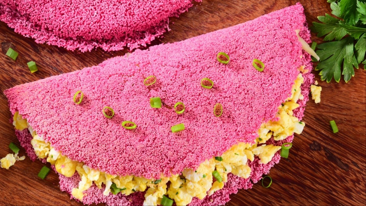 नाश्ते में चाहिए कुछ अलग और टेस्टी! ट्राई करें चुकंदर पनीर डोसा (Photo- Getty Image)