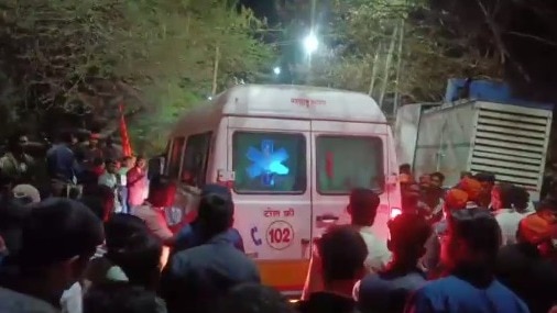 पुणे में भगदड़ जैसे हालात