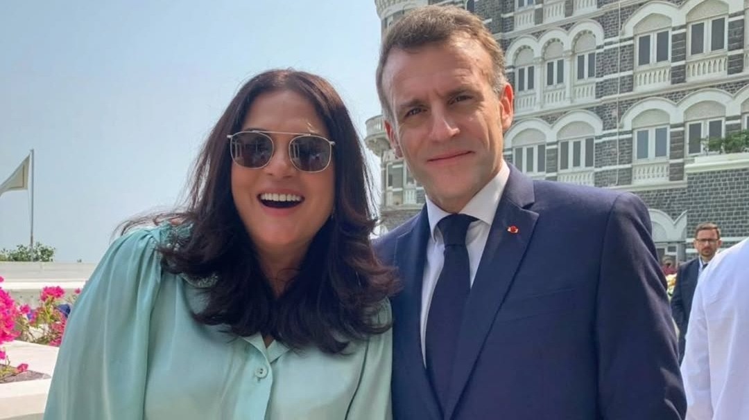 फ्रांस के राष्ट्रपति से मिलीं एक्ट्रेस ऋचा चड्ढा (Photo: Instagram/@therichachadha)