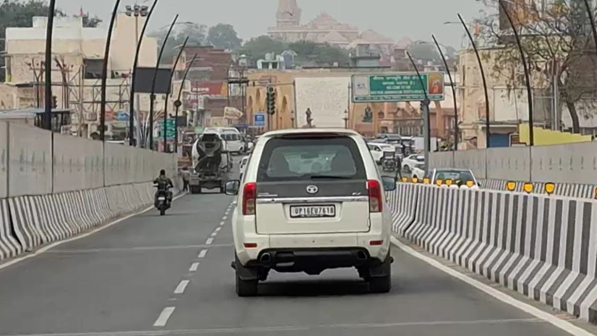 पुलिस ने आरोपी के पास से सफारी कार जब्त की है. (Photo: Screengrab)