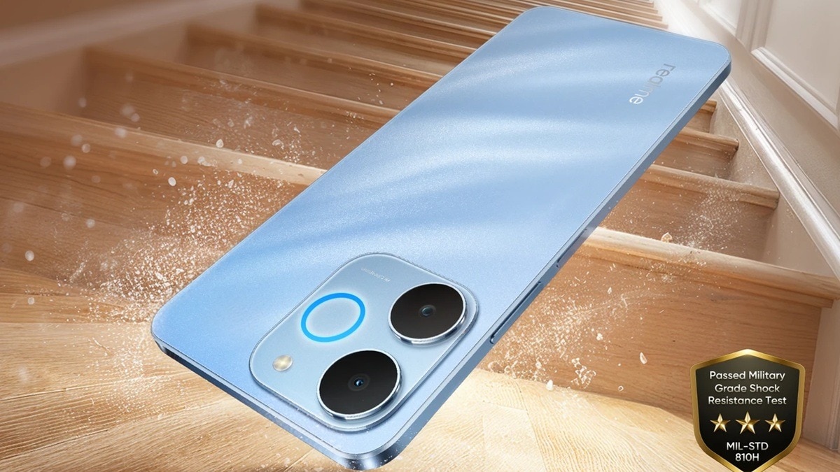 Realme P4 Lite में 6300mAh की बैटरी मिलती है, जो 15W की चार्जिंग सपोर्ट करती है. (Photo: Realme)