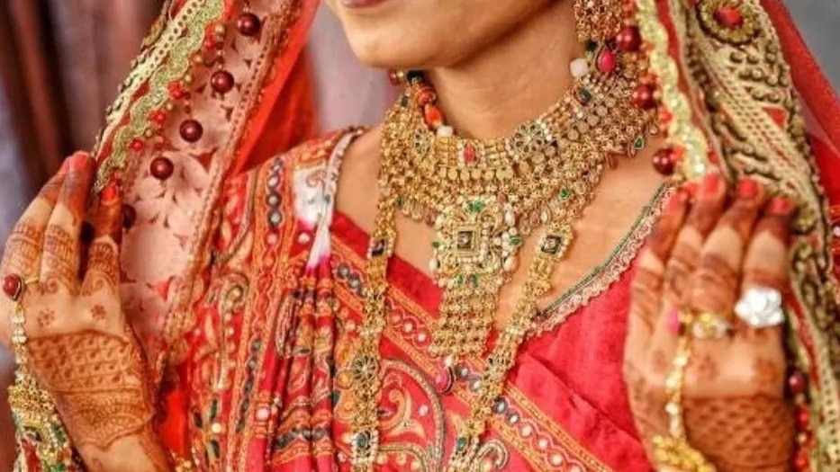 पलभर में बिखरा सपना! जयमाल के दौरान बेहोश हुई दुल्हन, बिना फेरे के लौटी बारात