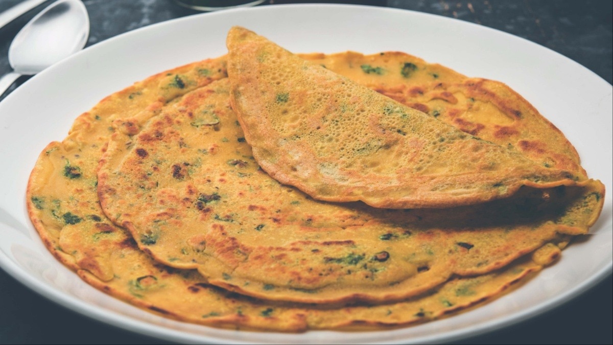 बेसन चीला से हो गए हैं बोर? ट्राई करें मूंग दाल अंडा चीला, बनाना है बेहद आसान (Photo- Getty Image)