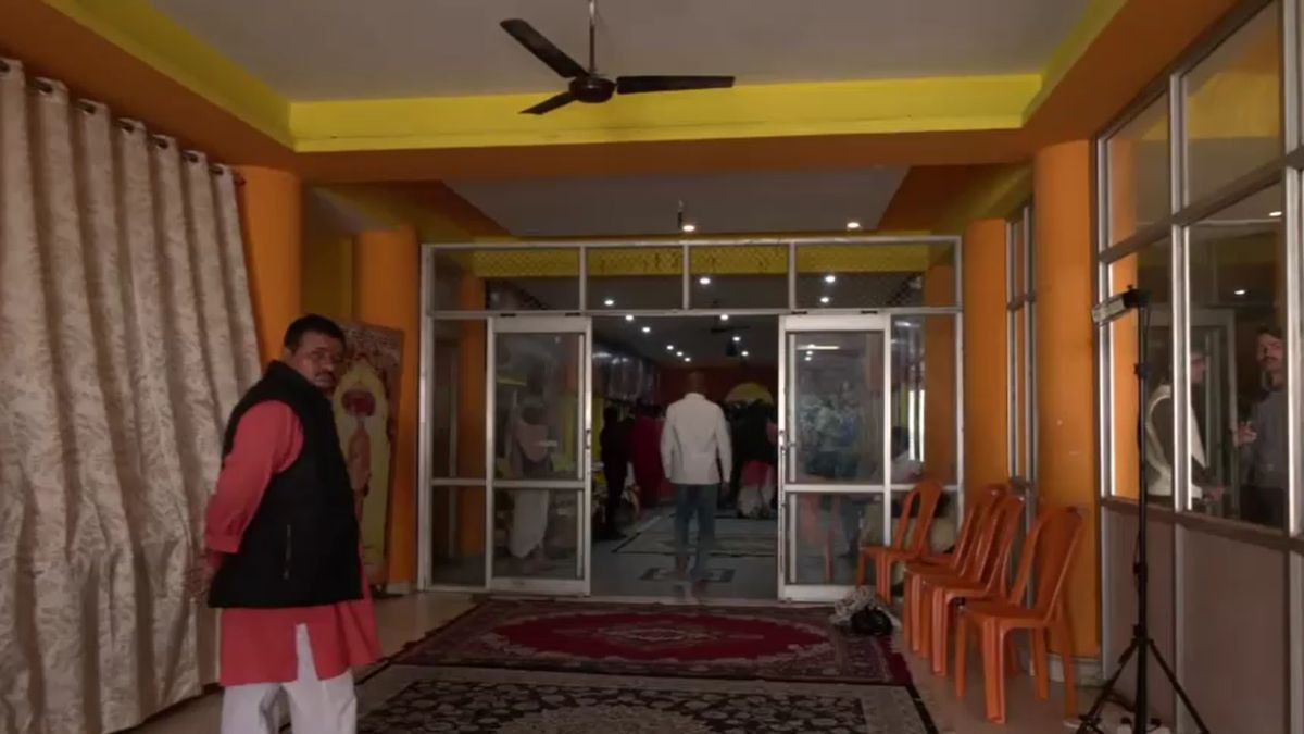स्वामी अविमुक्तेश्वरानंद के मठ में क्या मिला. (Photo: Screengrab)