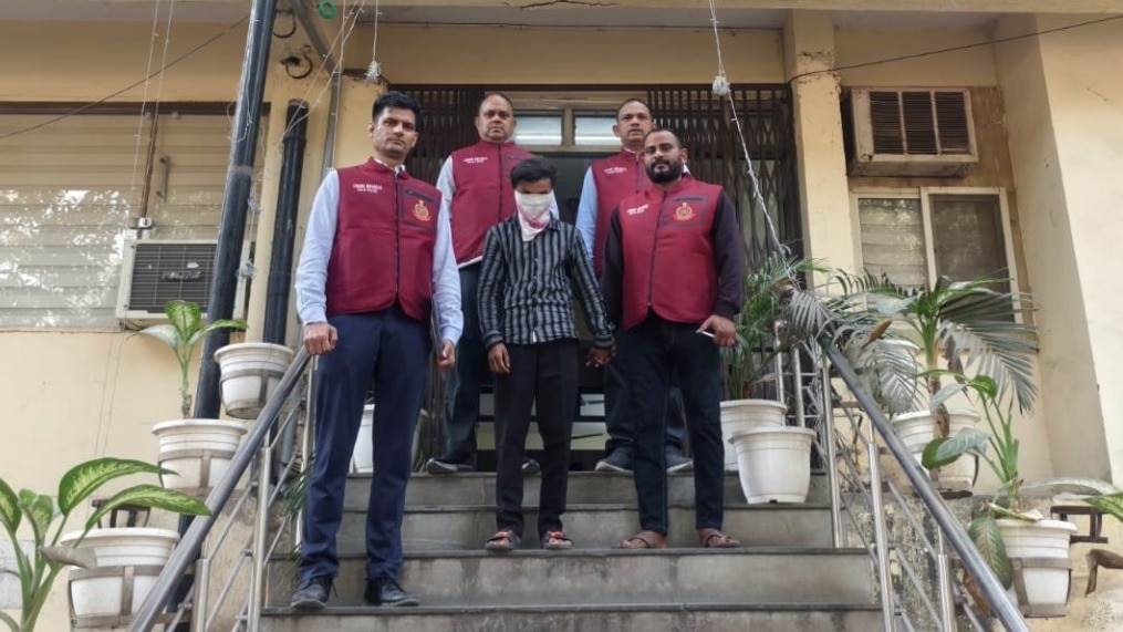 दिल्ली में ड्रग्स कार्टेल पर प्रहार... 6 करोड़ की हेरोइन जब्त, 23 साल का पेडलर गिरफ्तार