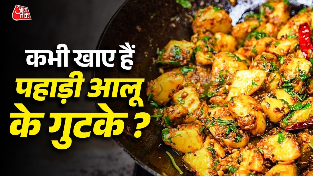 आलू को काटकर पानी में डिबोकर रखना चाहिए. (PHOTO:ITG)