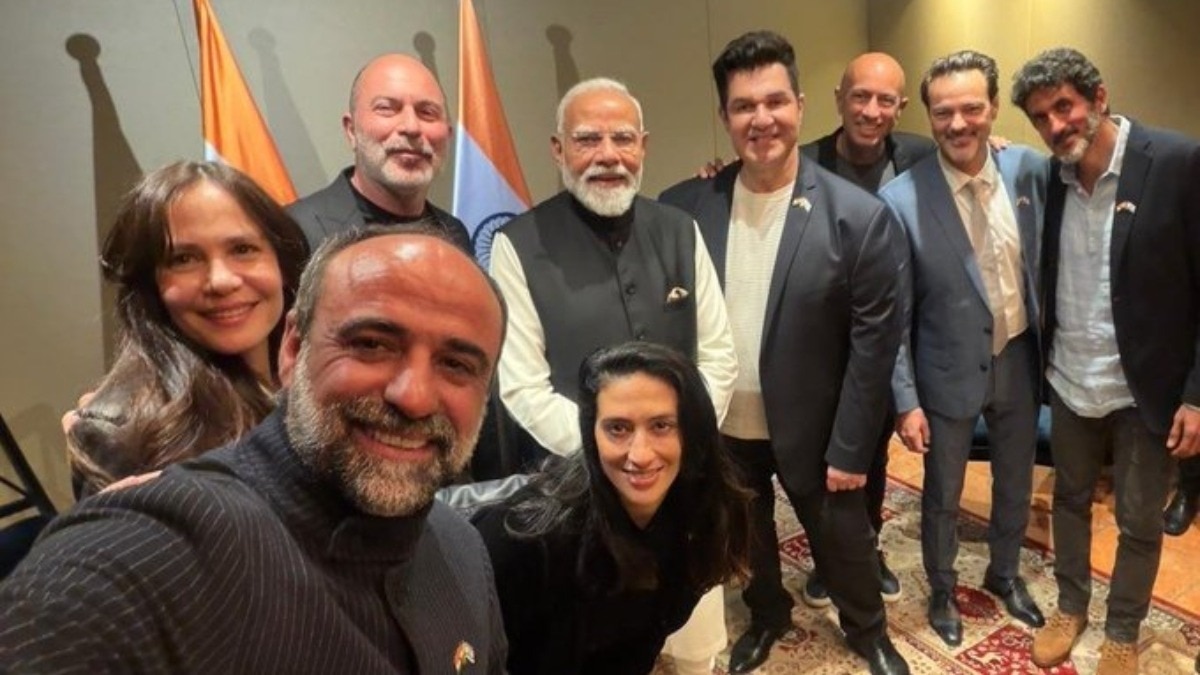 PM Modi With Fauda Cast