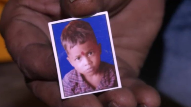 एक्सप्रेसवे के नीचे दफनाया गया था मासूम का शव (Photo: Screengrab)