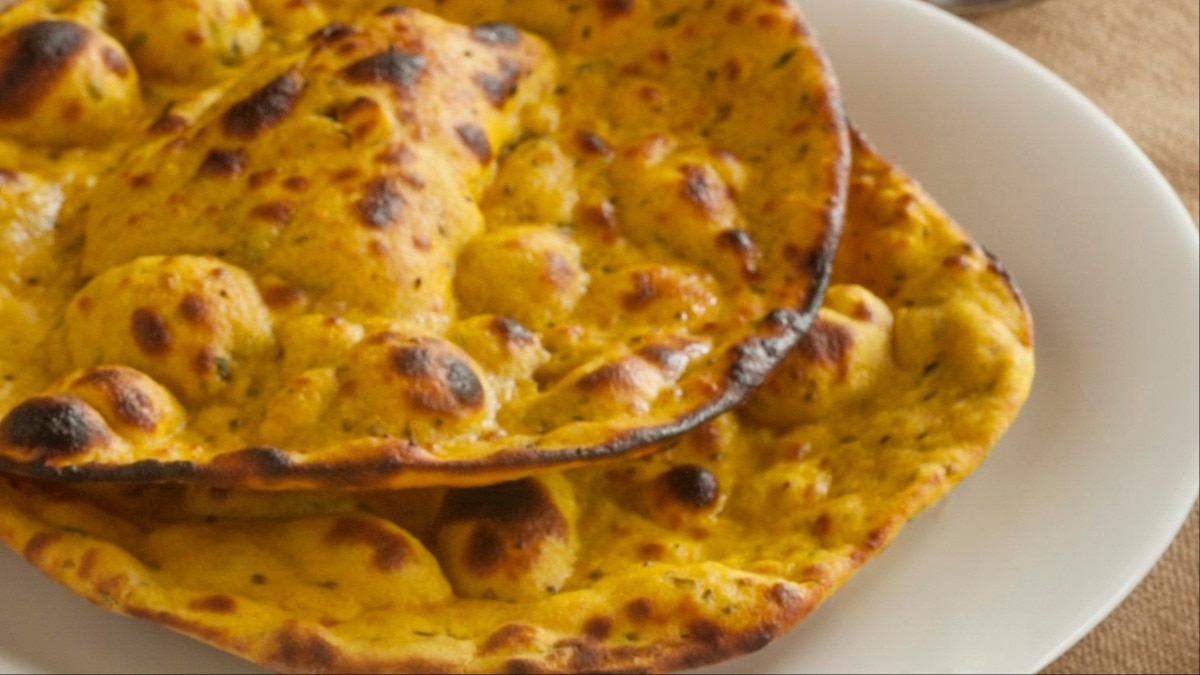  साधारण तवे पर बनाएं बाजार जैसी सोंधी मिस्सी रोटी, बनाना है आसान और खाने में है लाजवाब