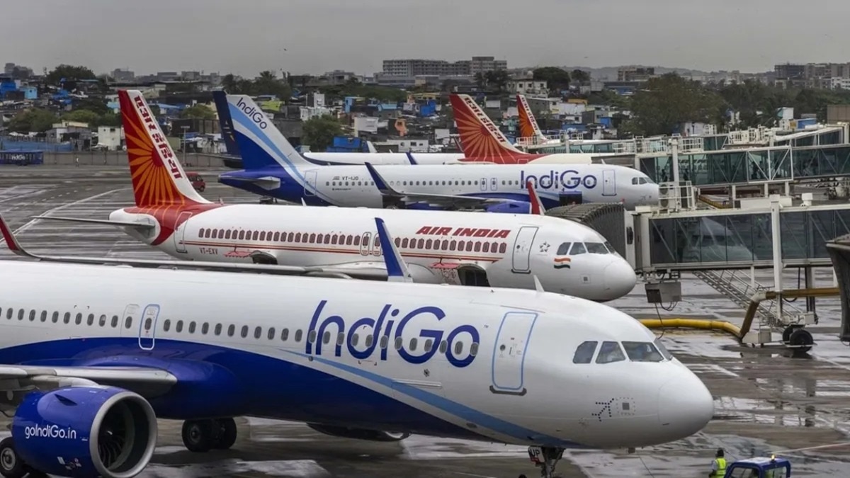 मिडिल ईस्ट में बने जंग के हालात के कारण हवाई सेवाएं बुरी तरह प्रभावित हुई हैं. (File Photo: PTI)