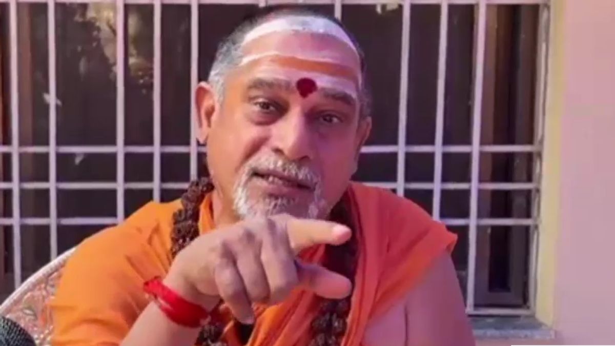 स्वामी सदानंद सरस्वती ने किया अविमुक्तेश्वरानंद का समर्थन. (Photo: Screengrab)