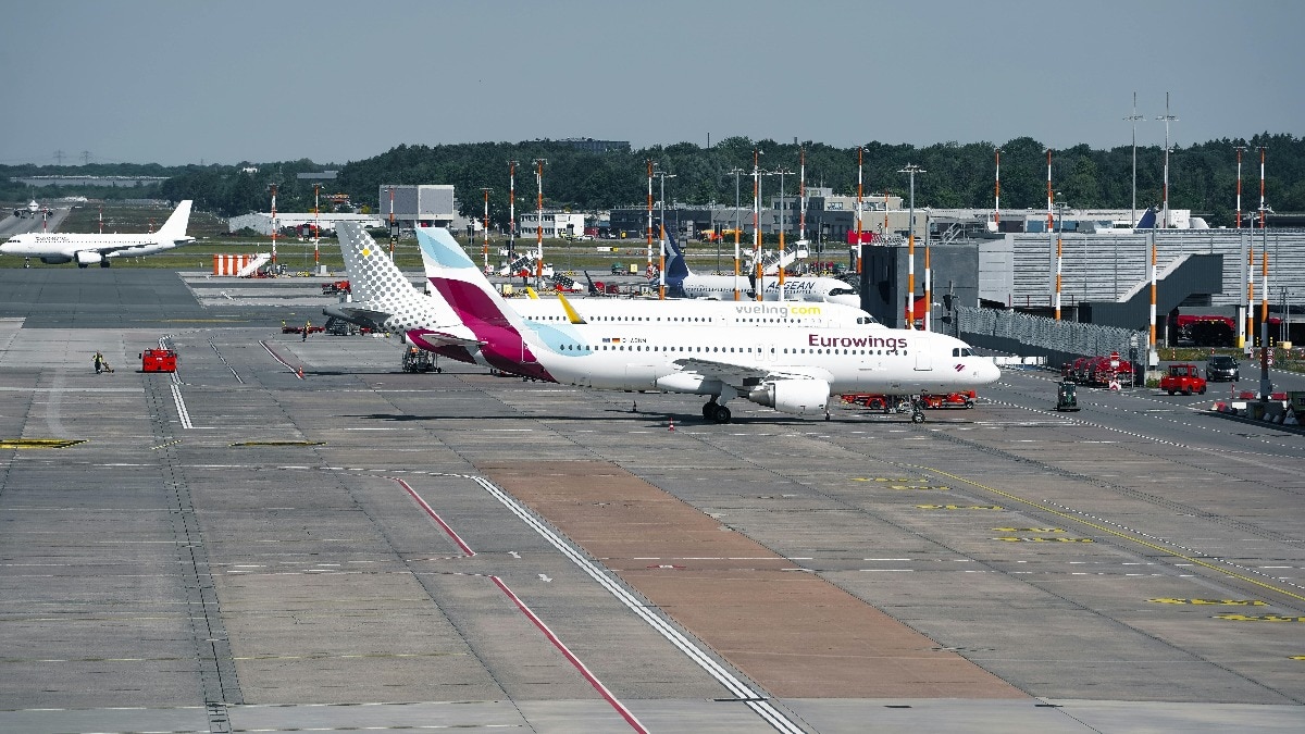 Middle East के एयरपोर्ट्स पर हाहाकार, 1800 से ज्यादा उड़ानें रद्द, हजारों यात्री फंसे