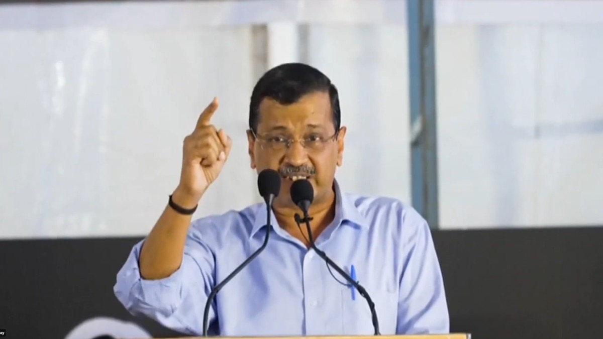 Aam Aadmi Party chief Arvind Kejriwal addressed the rally at Jantar Mantar
