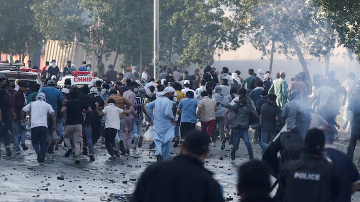 US urged its citizens in Pakistan to stay alert and avoid demonstrations.