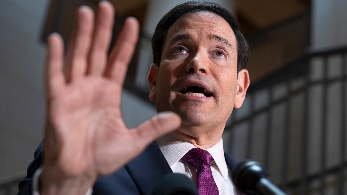 अमेरिका के विदेश मंत्री ने कहा कि ईरान के खिलाफ अभी सबसे खतरनाक हमले बाकी हैं.  (Photo: AP)