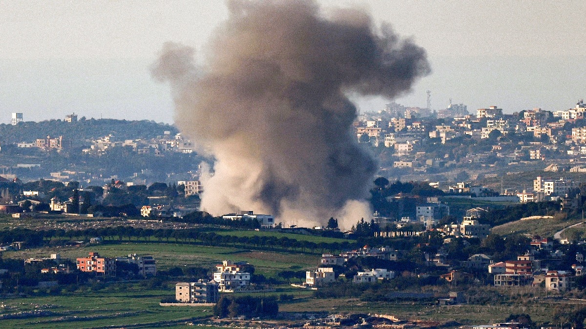 लेबनान के बॉर्डर पर पहुंची इजरायली सेना