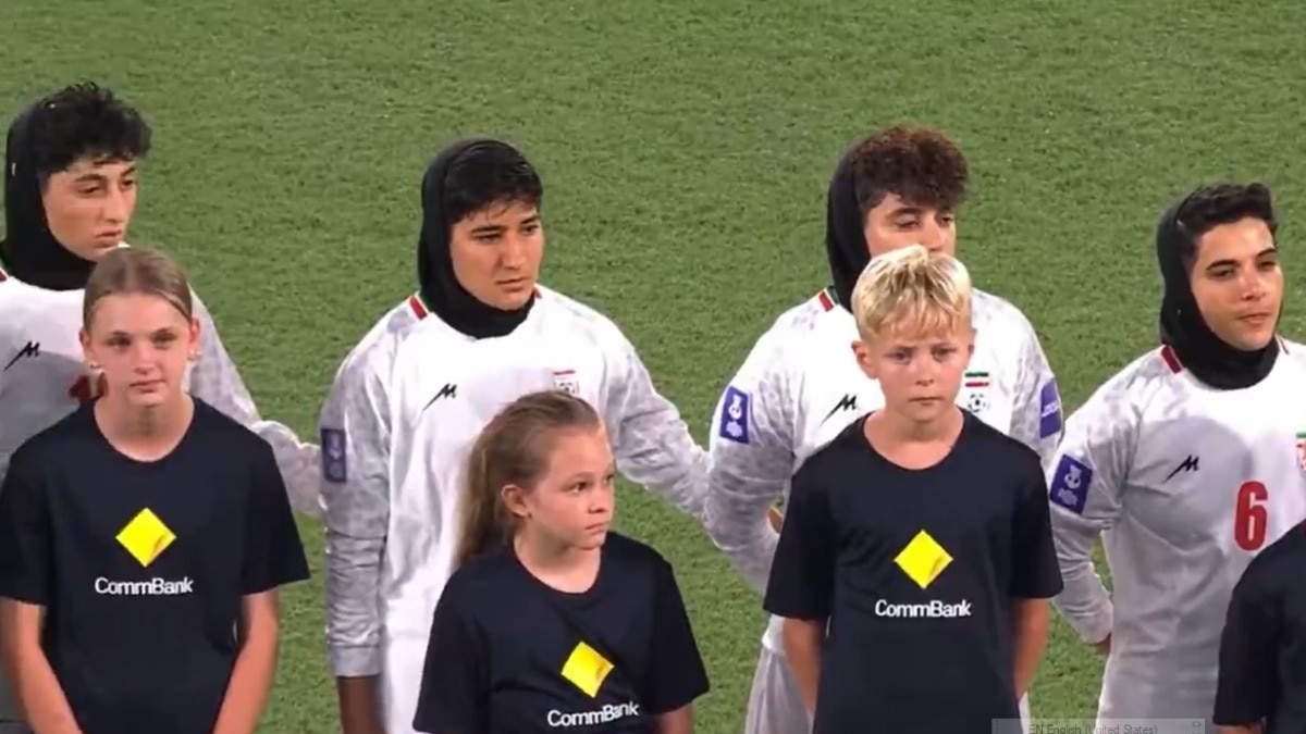Iran women football team boycott national anthem 