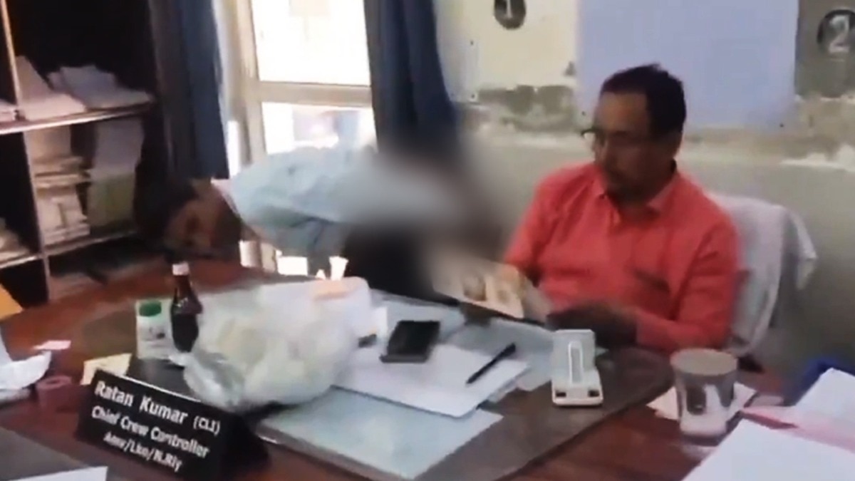 Lucknow Loco Pilot Pants Off Over Leave Refusa