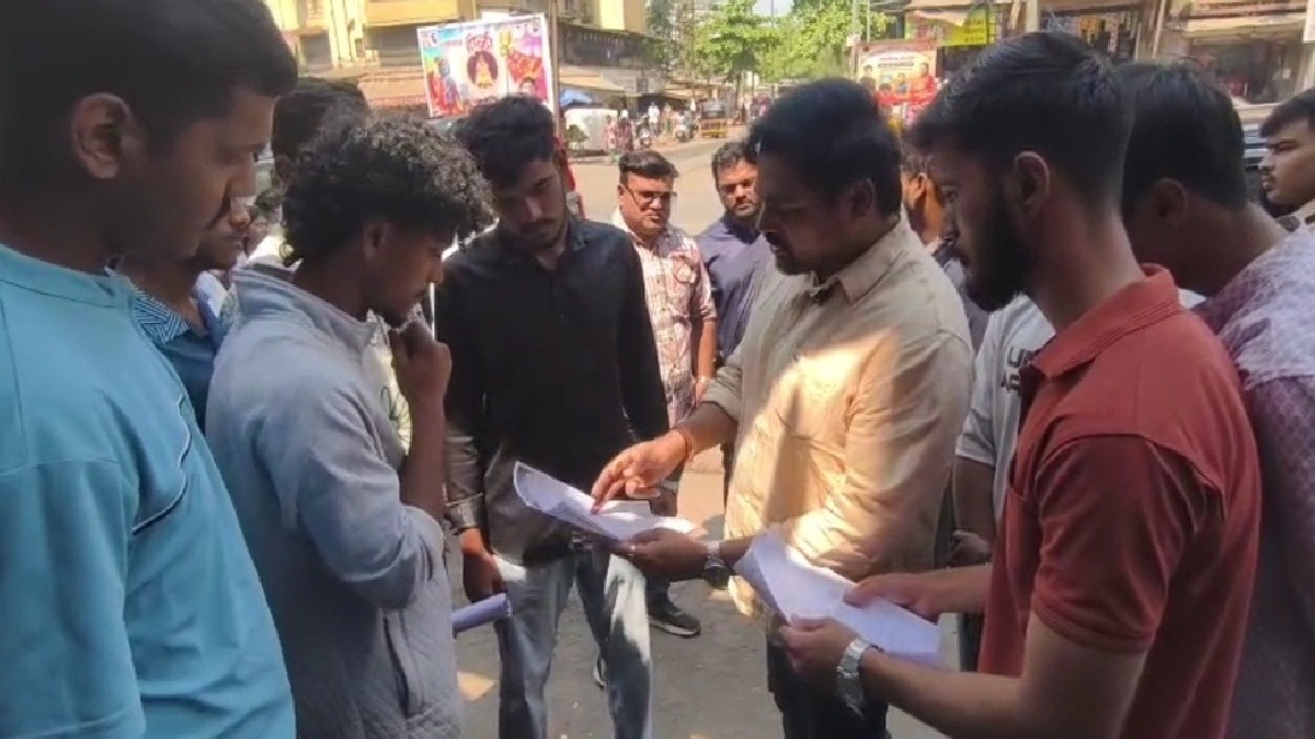 60 छात्रों के साथ लाखों की ठगी (Photo: itg)