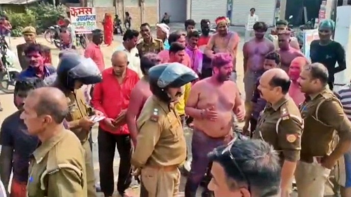 Horrific road accident in Basti (Photo- Screengrab)