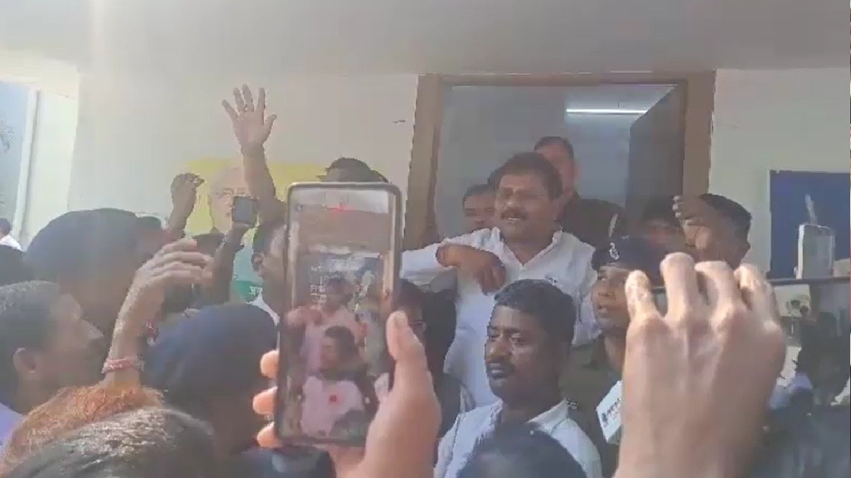 Protest at JDU office after Nitish Kumar's Rajya Sabha nomination