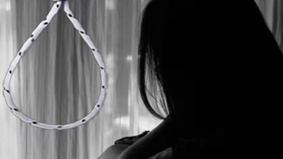 संदिग्ध हाल में फांसी पर झूलती मिली महिला (Photo: representational image)