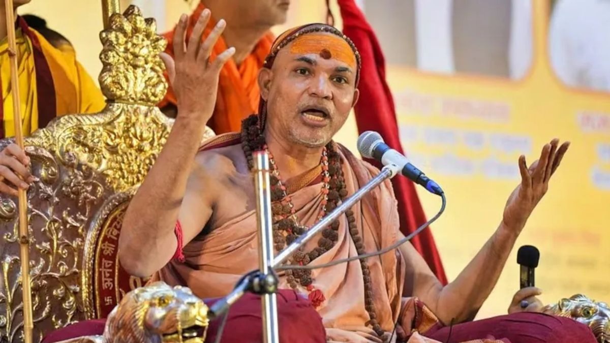 स्वामी अवमुक्तेश्वरानंद की गौ रक्षा यात्रा शुरू. (File Photo: ITG)