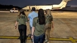 Man accused of tricking hundreds of teens into sending him pornographic images brought to US