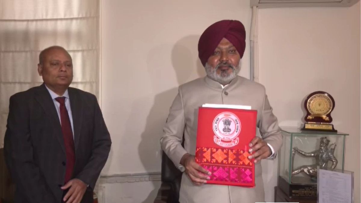 पंजाब के वित्त मंत्री हरपाल सिंह चीमा ने पेश किया बजट. (Photo: Screengrab)