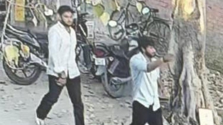 24 राउंड फायर कर फरार हुए शूटर. (Photo: neeraj vashistha/ITG)