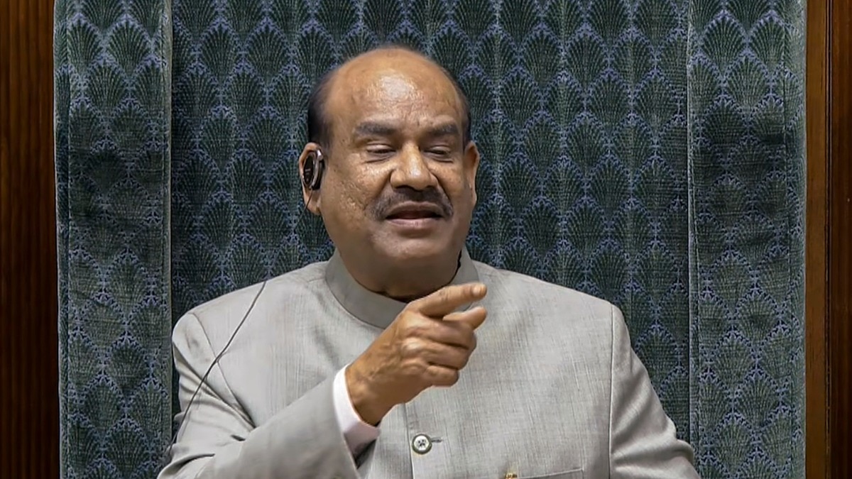 विपक्ष ने ओम बिरला के खिलाफ कई आरोप लगाए हैं.