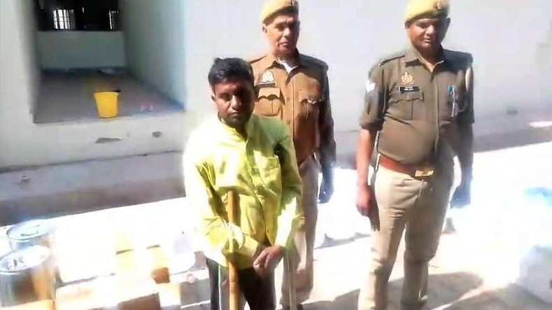 Agra Police arrested accused teacher (Photo- Screengrab)