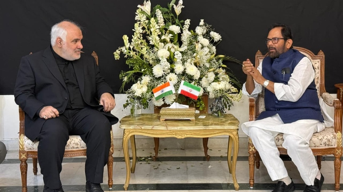 Naqvi tribute to khamenei