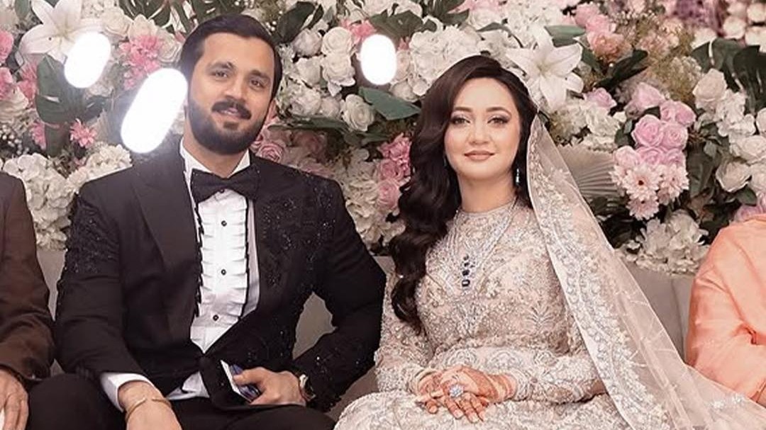 इमोशनल हुईं रजब की पत्नी (Photo: Social Media)