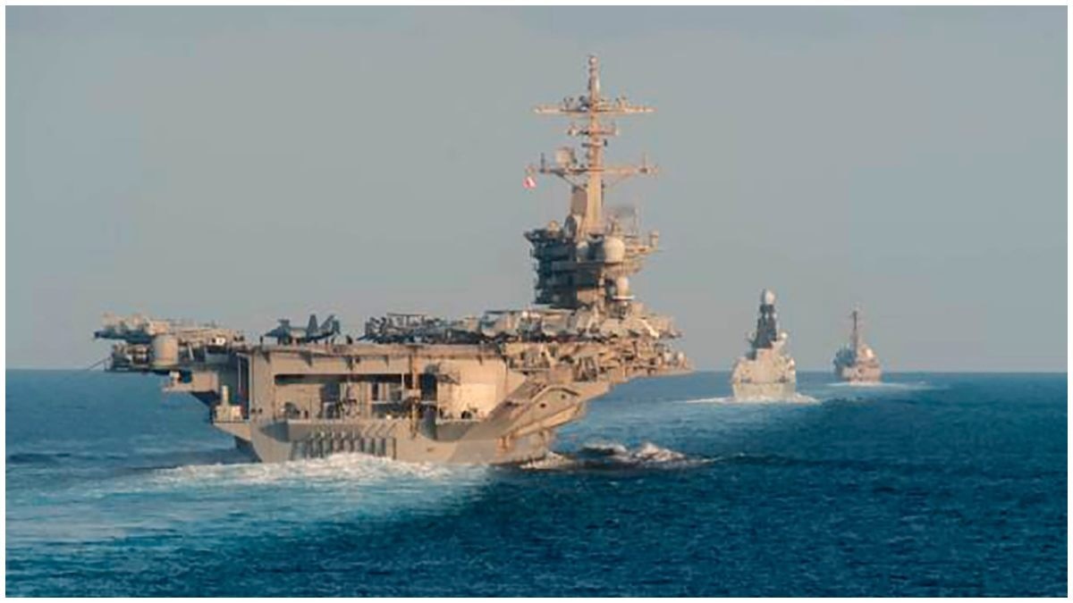 Strait Of Hormuz में सबसे खतरा मर्चेंट नेवी के लिए बढ़ गया है. (Photo: AP)