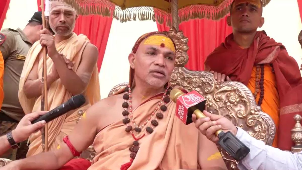 स्वामी अविमुक्तेश्वरानंद ने कहा कि ज्यादा भीड़ शराब की दुकान पर होती है. Photo ITG