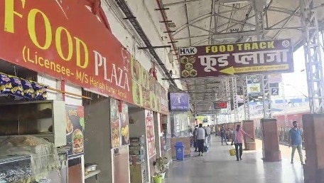 रेलवे यात्रियों की थाली पर पड़ेगा एलपीजी शॉर्टेज का असर (Photo: ITG)